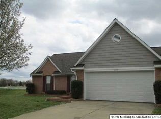 1237 Central Park Cv, Southaven, MS 38671