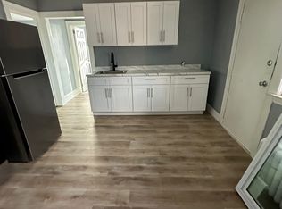 165 Roosevelt St #1W, Hartford, CT 06114