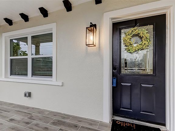 4th image of 2109 W Grace St