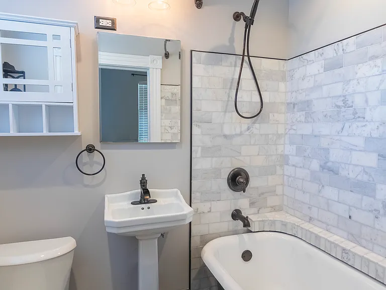 1402 Lafayette Blvd #1 — Photo 3