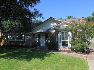 17054 Gleneagle Dr S, Conroe, TX 77385