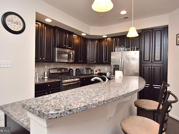 5th image of 7460 Brunson Cir #9N