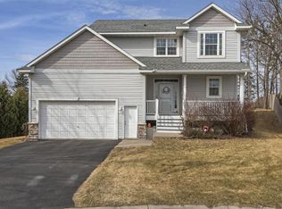 9300 Niagara Ln N, Maple Grove, MN 55369