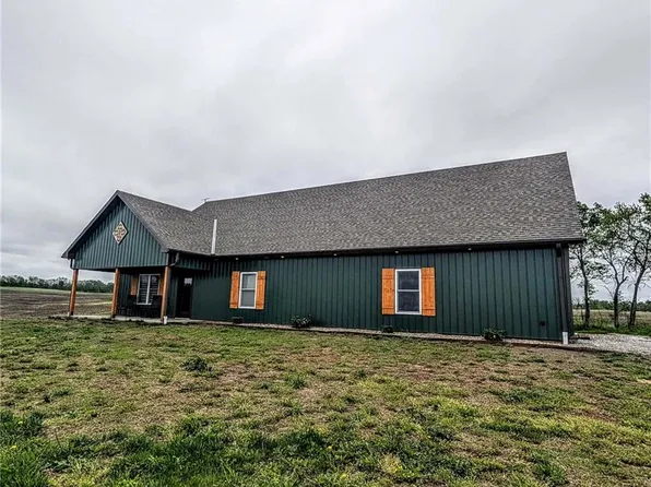 18306 Ozark Ln, Higginsville, MO 64037