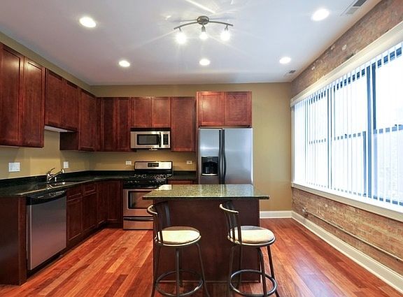 2nd image of 2046 W Hood Ave APT 2B