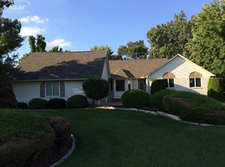 1068 Dyemeadow Ln, Flint, MI 48532