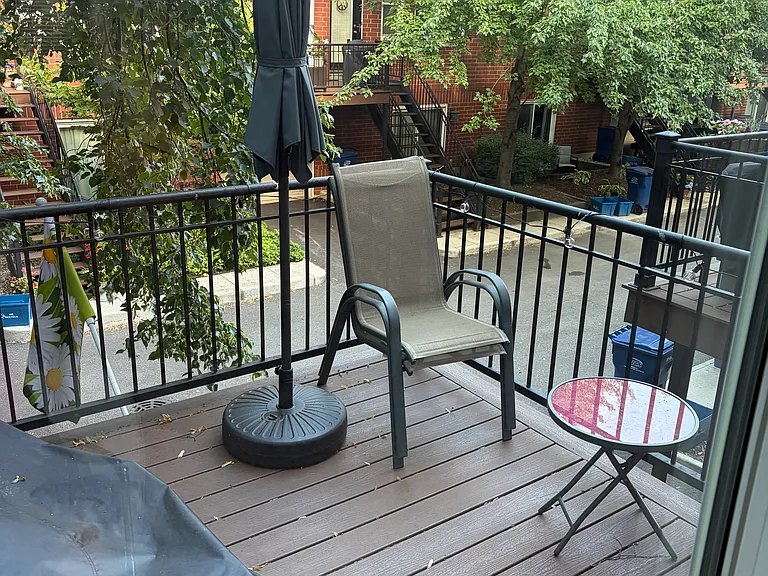 2809 N Wolcott Ave #F — Photo 1
