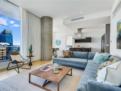 210 Lavaca St APT 2711, Austin, TX, 78701