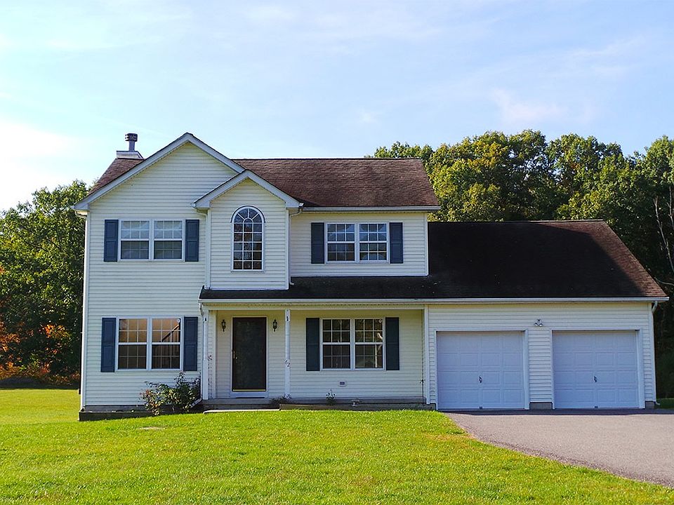 Welcome home! Great curb appeal.