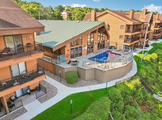 1129 River Rd UNIT 301, Wisconsin Dells, WI 53965