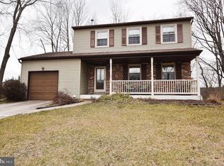 112 Carnation Dr, Deptford, NJ 08096