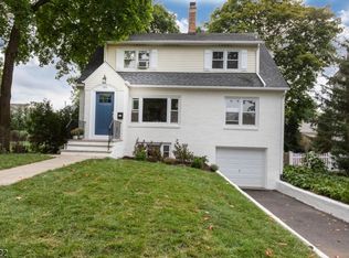 316 Thompson Pl, Ridgewood, NJ 07450
