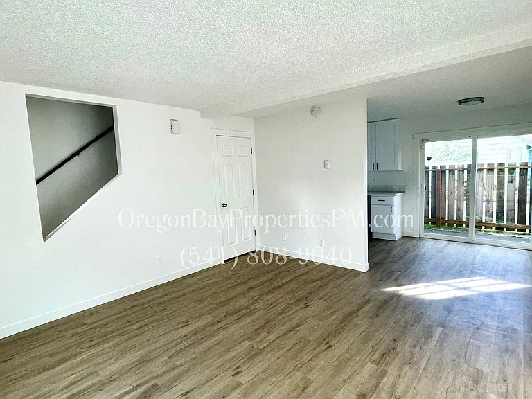 212 Laclair St — Photo 2