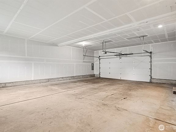 4th image of 1722 S Cushman Avenue #B