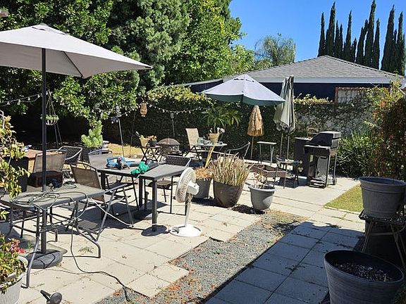 Private Backyard Oasis with Fire Pit - Perfect for Relaxation or Your Pet!