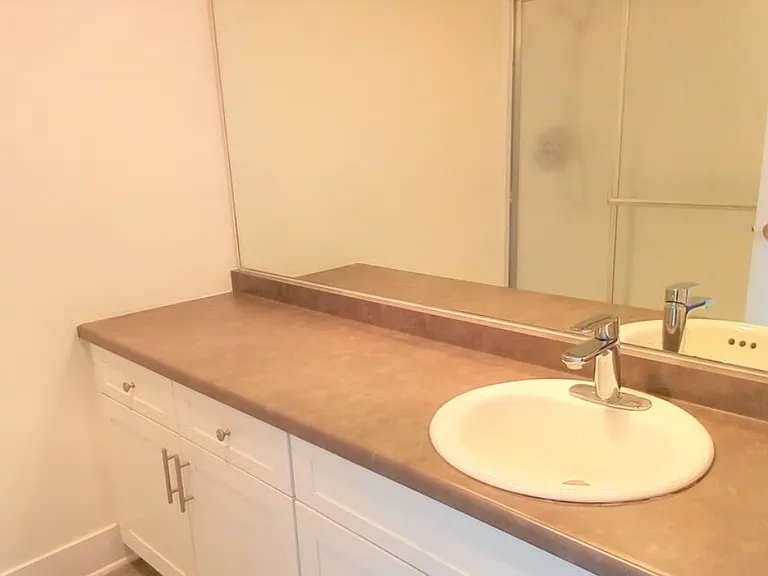 212 Sprucewood St #1 — Photo 8