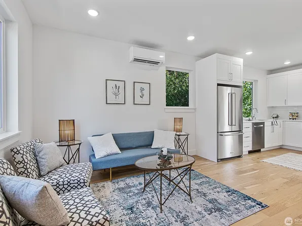 810 26th Ave, Seattle, WA 98122