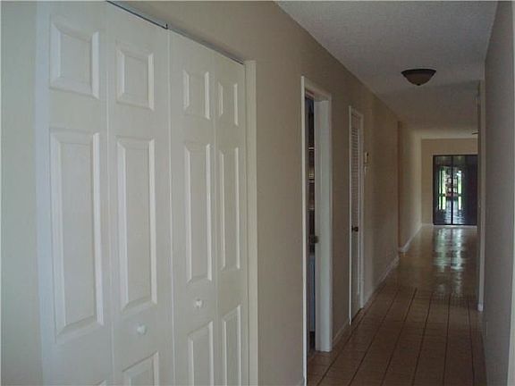4th image of 13905 Royal Palm Ct APT D