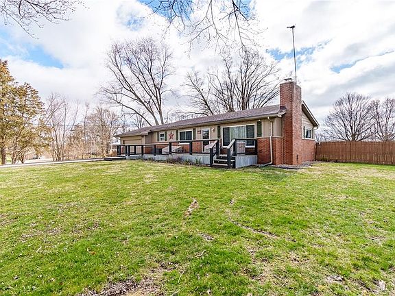 4th image of 3841 Gordon Hill Dr
