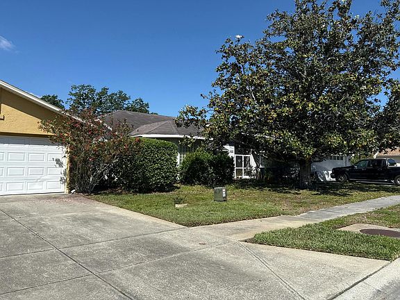 3rd image of 5243 Sagamore Ct