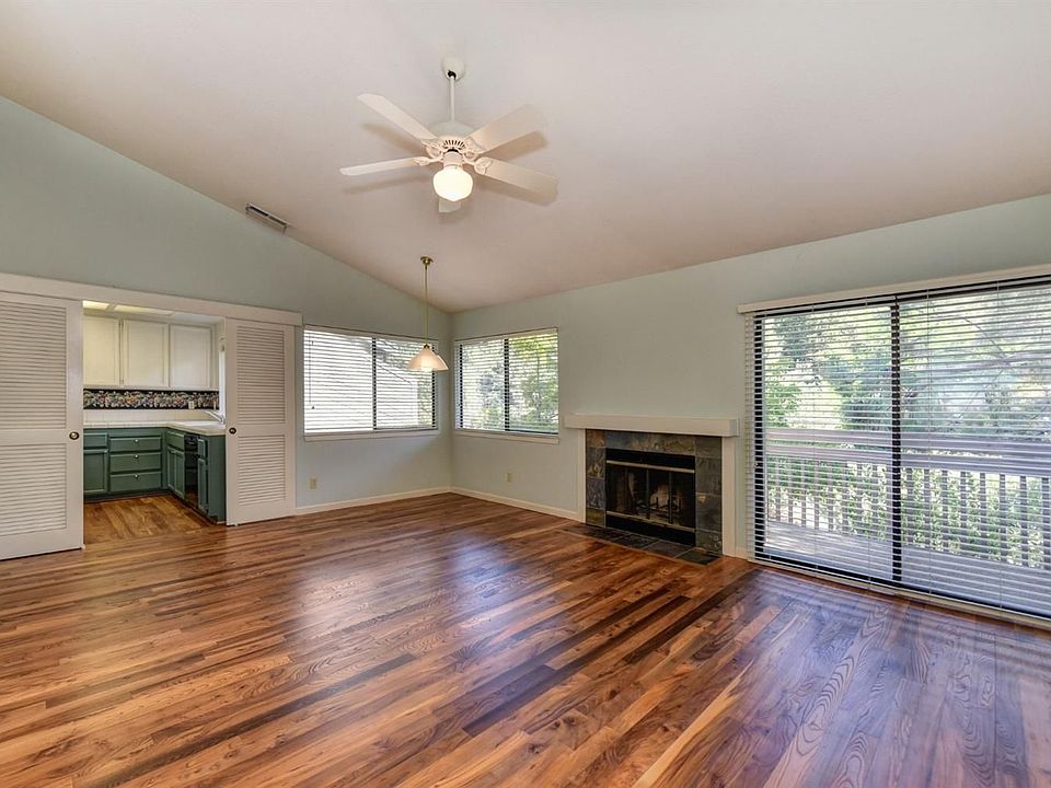 1st image of 790 Dorothy Way #6