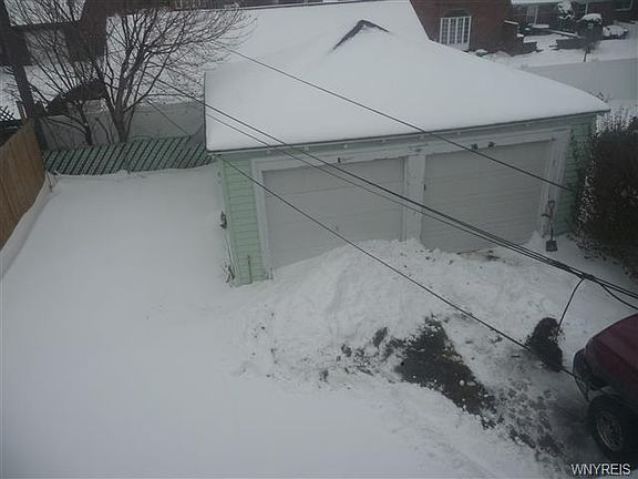 2nd image of 62 Magnolia St