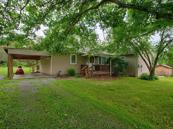 56 Greenwood St, Wellsboro, PA 16901