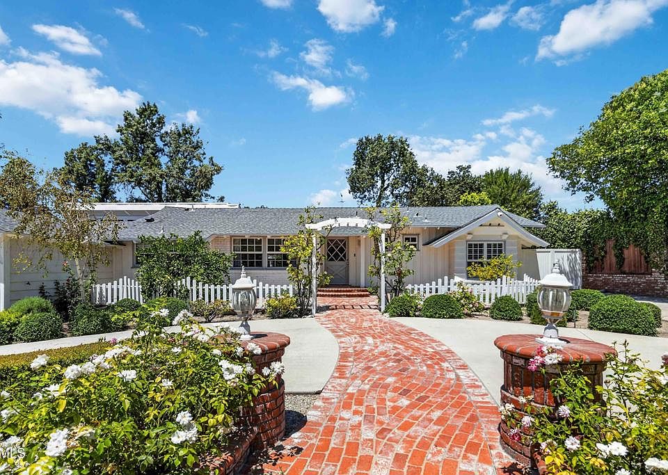 1st image of 535 Rosario Dr