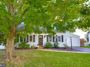 3832 Kings Arms Ln, York, PA 17402
