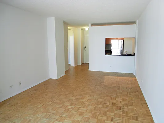 Rented by CCG Real Estate Brokerage | media 17