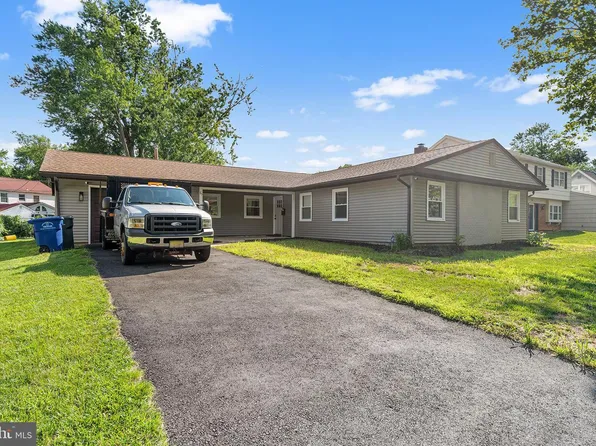 57 Eastbrook Ln, Willingboro, NJ 08046