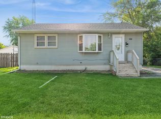 2241 Shawnee Rd, Waukegan, IL 60087
