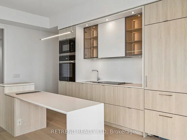 11 Yorkville Ave #5709 — Photo 21