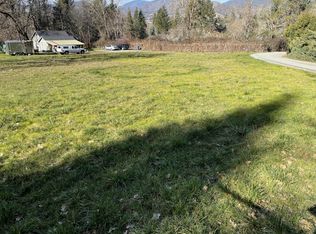 165 Canyon Dr, Grants Pass, OR 97527