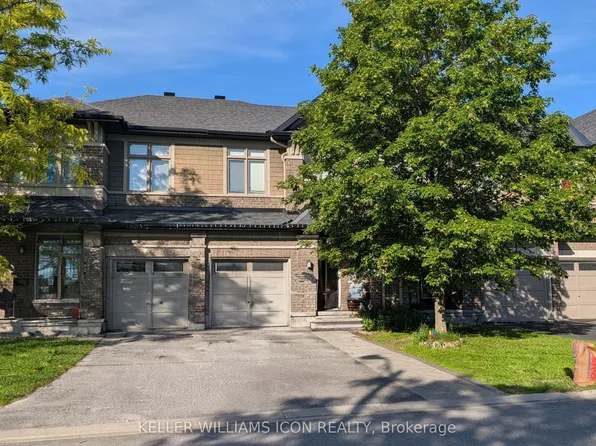 957 Fletcher Cir, Ottawa, ON K2T 0B9