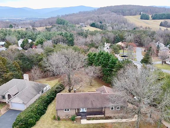 2nd image of 221 Alleghany Dr