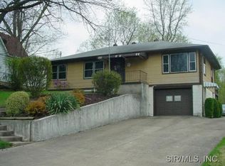 3217 Edsall St, Alton, IL 62002