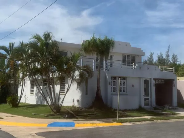 8328 Vistas Del Oceano Belmonte St, Loiza, PR 00772