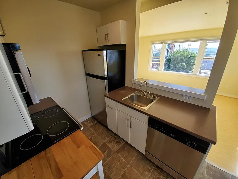 1545 Fawcett Ave #8 — Photo 5