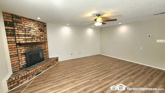 7517 Oak Ridge Dr — Photo 2
