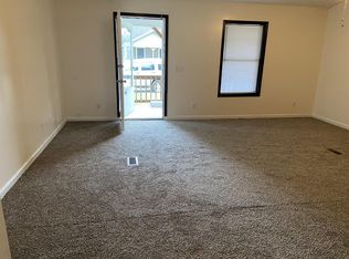 11 Bennett Dr, Ray City, GA 31645