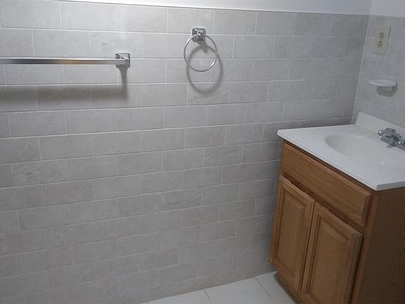4th image of 2393 Walton Ave APT 2