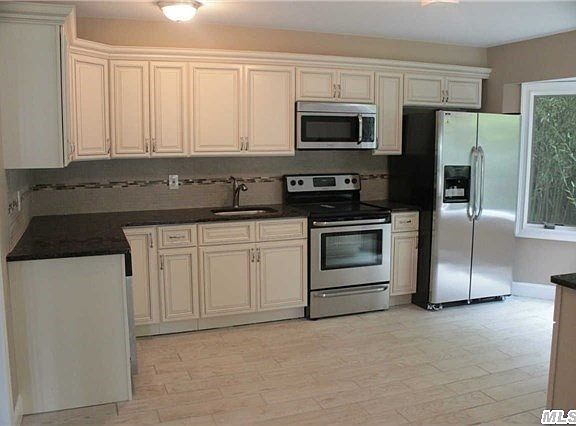 4th image of 107 Lakeside Dr