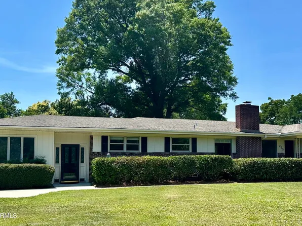 225 Forest Road, Wilmington, NC 28403