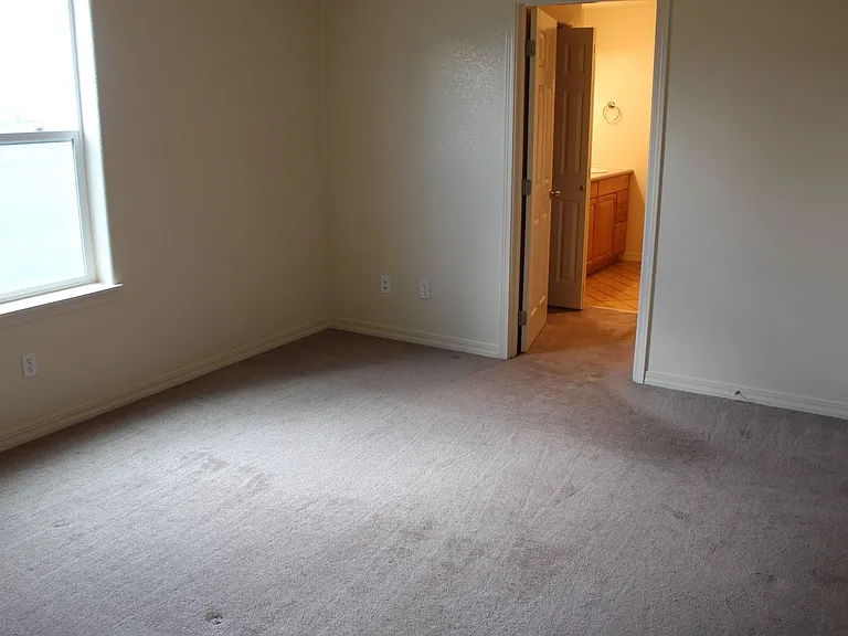 304 Willow St — Photo 22