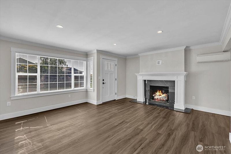 4th image of 126 NW 50th Street