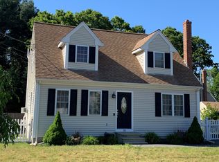 38 McIntosh Dr, Taunton, MA 02780