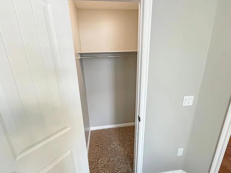 1228 W 200 N — Photo 13