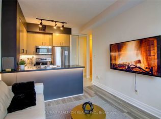 70 Alexander St #401, Toronto, ON M4Y 3B6