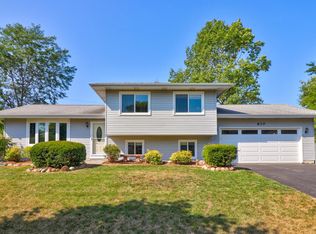 610 Barbara Ln, McHenry, IL 60051